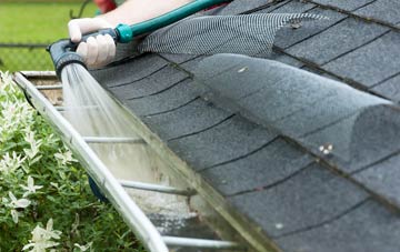 Clerkenwell gutter cleaning costs